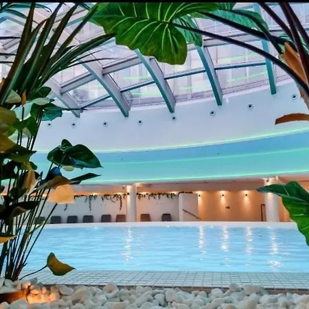 Apartment Hanza Tower 23 Pool & Jacussi