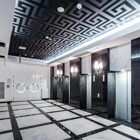 Hanza Tower 23 Pool & Jacussi Apartment